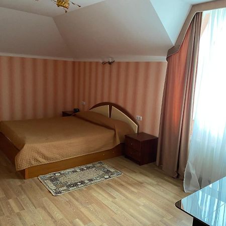 Hotel Гостинний Маєток Myla Exteriér fotografie