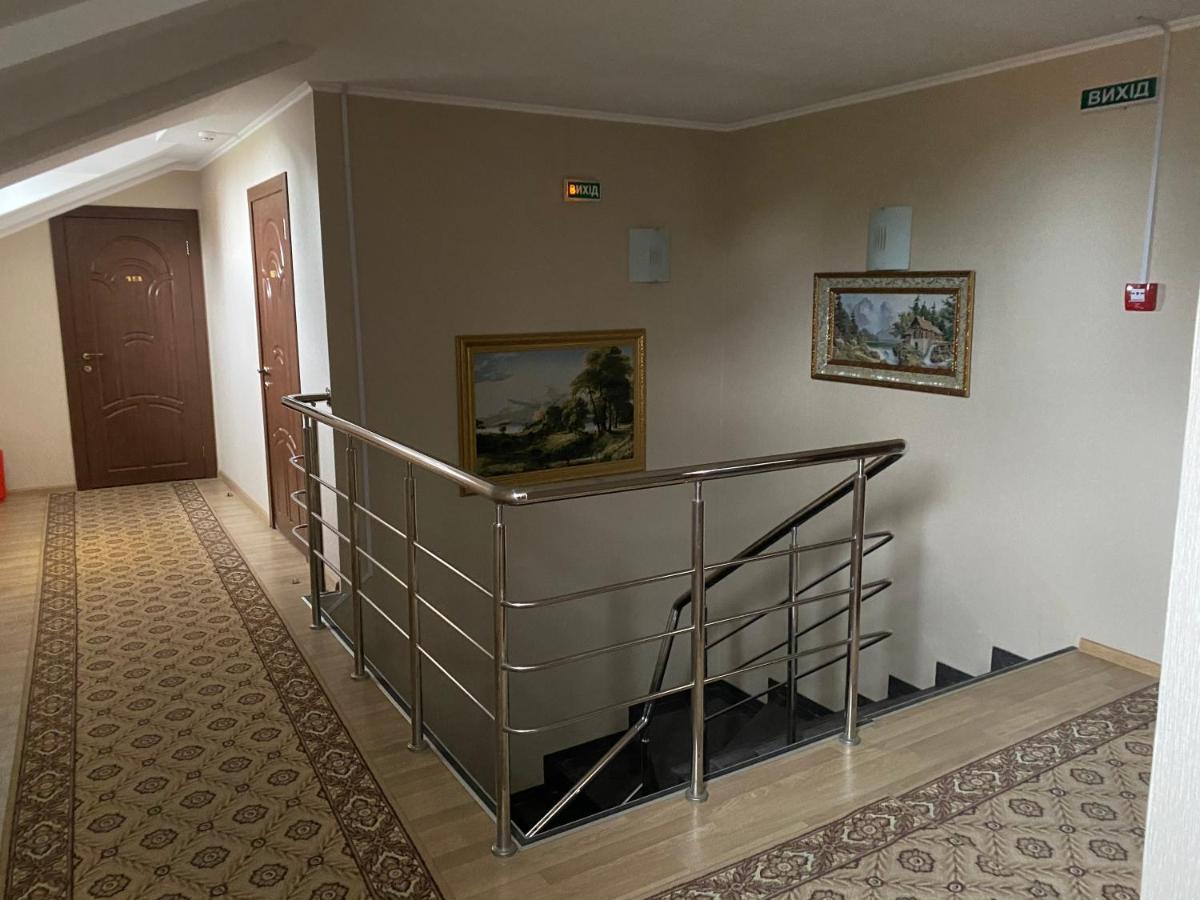 Hotel Гостинний Маєток Myla Exteriér fotografie