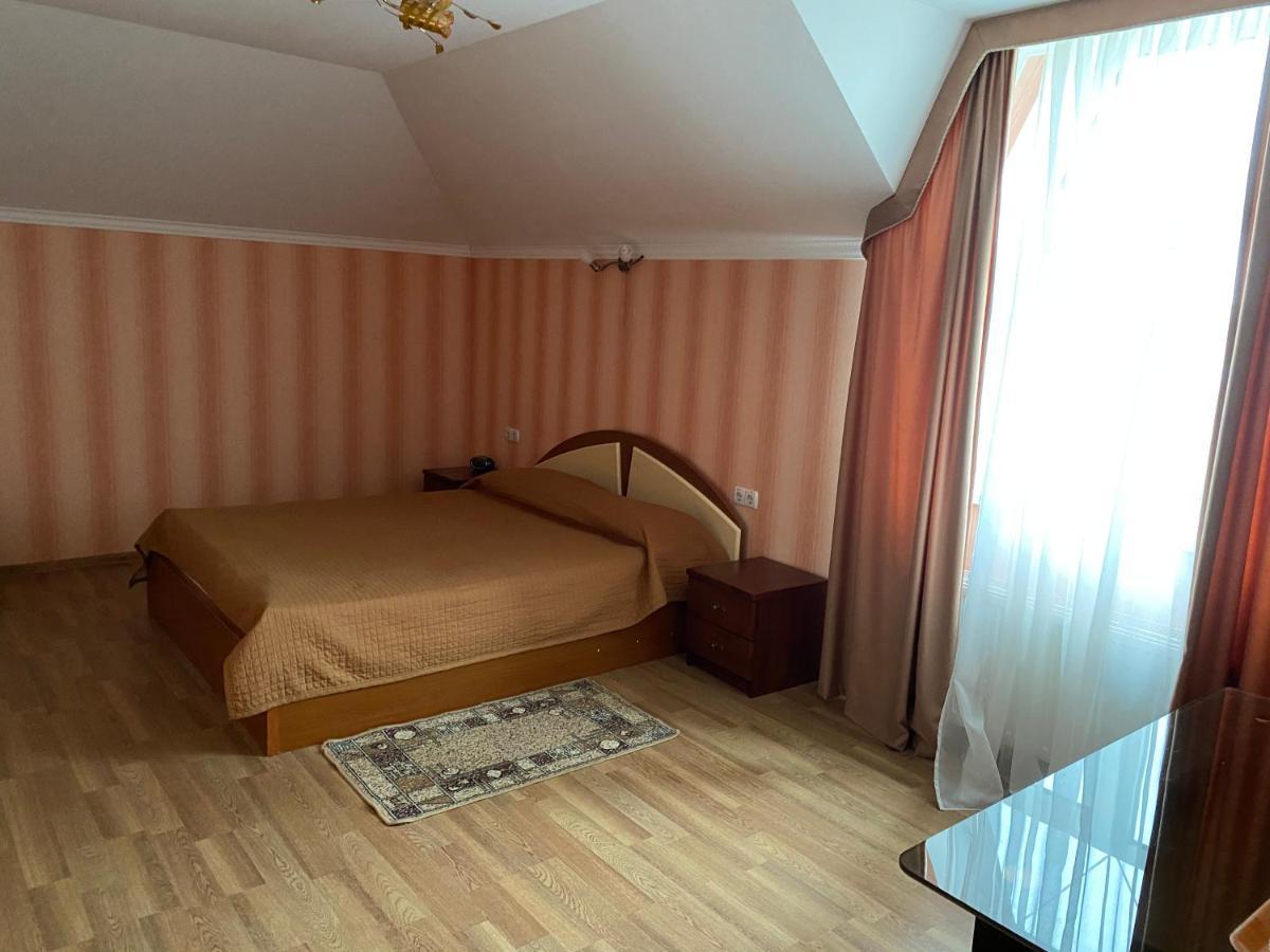 Hotel Гостинний Маєток Myla Exteriér fotografie