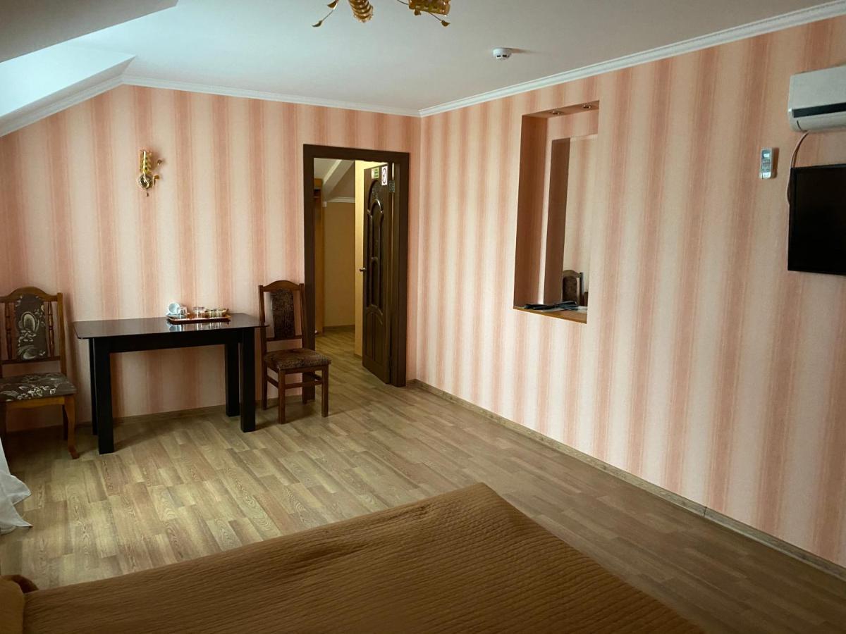 Hotel Гостинний Маєток Myla Exteriér fotografie