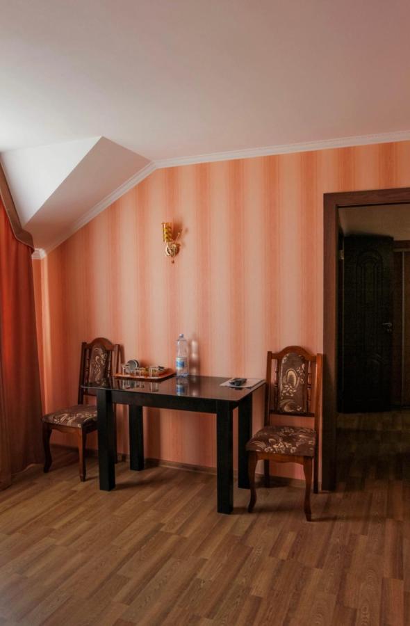 Hotel Гостинний Маєток Myla Exteriér fotografie
